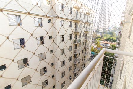 Apartamento à venda com 65m², 3 quartos e 1 vaga Apartamento à venda com 65m², 3 quartos e 1 vagaVista da Sacada