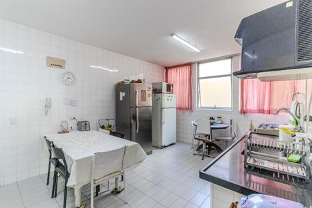 Apartamento para alugar com 230m², 3 quartos e 3 vagasCozinha