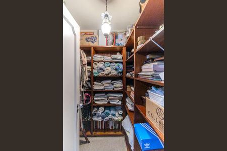 Apartamento para alugar com 230m², 3 quartos e 3 vagasRoupeiro