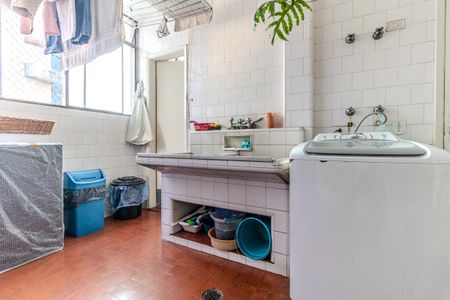 Apartamento para alugar com 230m², 3 quartos e 3 vagasÁrea de Serviço