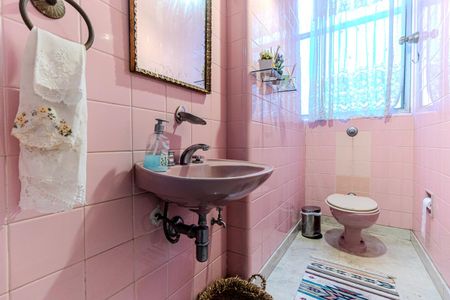 Apartamento para alugar com 230m², 3 quartos e 3 vagasLavabo