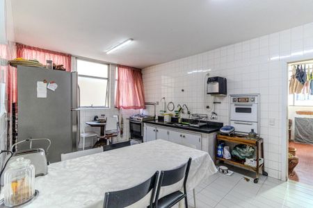 Apartamento para alugar com 230m², 3 quartos e 3 vagasCozinha