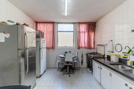 Apartamento para alugar com 230m², 3 quartos e 3 vagasCozinha