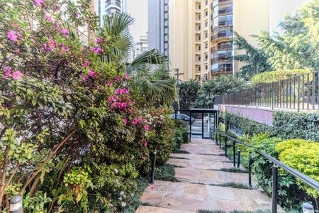 Apartamento para alugar com 230m², 3 quartos e 3 vagasPortaria