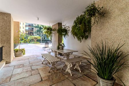 Apartamento para alugar com 230m², 3 quartos e 3 vagasJardim