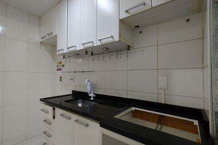 Apartamento à venda com 55m², 2 quartos e 1 vaga Apartamento à venda com 55m², 2 quartos e 1 vagaCozinha - Armários