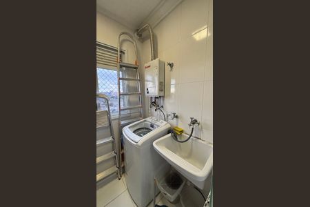 Apartamento à venda com 60m², 2 quartos e 1 vaga Apartamento à venda com 60m², 2 quartos e 1 vagaÁrea de Serviço