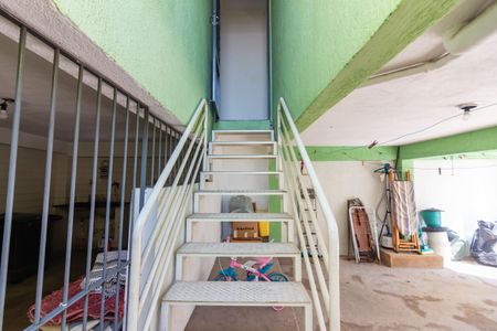 Casa à venda com 180m², 3 quartos e 2 vagas Casa à venda com 180m², 3 quartos e 2 vagasCorredor