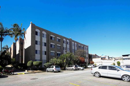 Apartamento à venda com 57m², 2 quartos e 1 vaga Apartamento à venda com 57m², 2 quartos e 1 vagaFachada