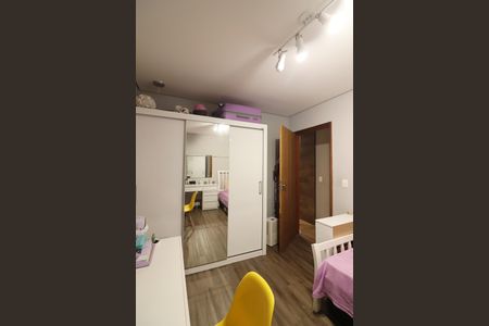 Casa à venda com 230m², 3 quartos e 2 vagasQuarto 3