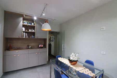 Casa à venda com 230m², 3 quartos e 2 vagasCozinha