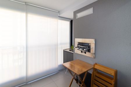 Apartamento à venda com 59m², 2 quartos e 1 vaga Apartamento à venda com 59m², 2 quartos e 1 vagaVaranda gourmet