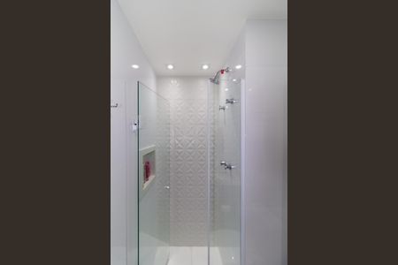 Apartamento à venda com 59m², 2 quartos e 1 vaga Apartamento à venda com 59m², 2 quartos e 1 vagaBanheiro Social