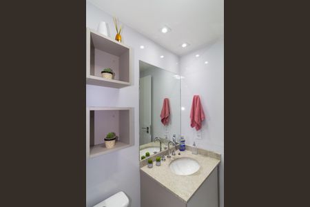 Apartamento à venda com 59m², 2 quartos e 1 vaga Apartamento à venda com 59m², 2 quartos e 1 vagaBanheiro Social