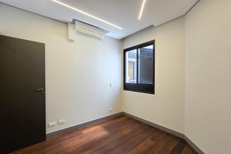 Apartamento à venda com 138m², 4 quartos e 2 vagasSuíte 2