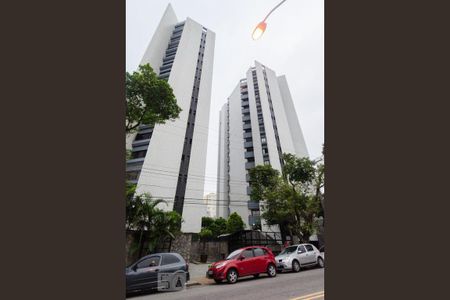 Apartamento à venda com 138m², 4 quartos e 2 vagasFachada