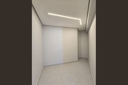 Apartamento à venda com 138m², 4 quartos e 2 vagasCloset - Suíte 1