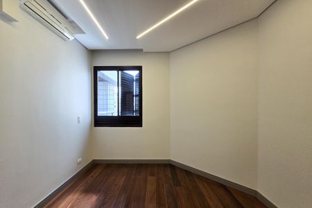 Apartamento à venda com 138m², 4 quartos e 2 vagasSuíte 2