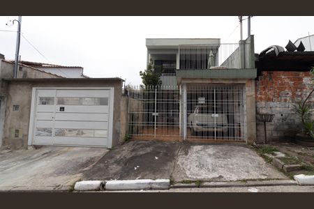 Casa à venda com 210m², 4 quartos e 2 vagasFachada