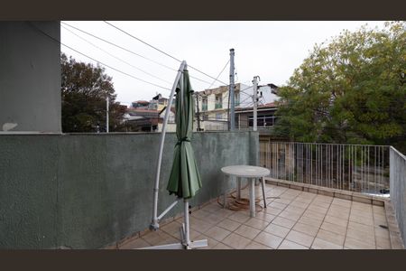 Casa à venda com 210m², 4 quartos e 2 vagasvaranda