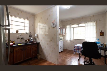 Casa à venda com 210m², 4 quartos e 2 vagasCozinha