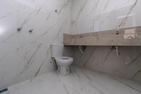 Casa à venda com 210m², 3 quartos e 2 vagas Casa à venda com 210m², 3 quartos e 2 vagasBanheiro da Suite 2