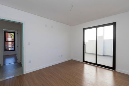 Casa à venda com 210m², 3 quartos e 2 vagas Casa à venda com 210m², 3 quartos e 2 vagasSuíte 3