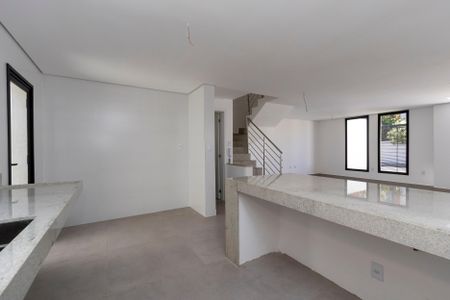 Casa à venda com 210m², 3 quartos e 2 vagas Casa à venda com 210m², 3 quartos e 2 vagasCozinha