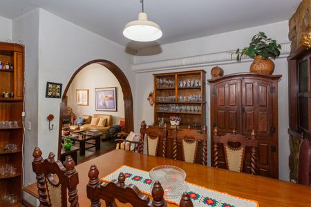 Apartamento à venda com 165m², 4 quartos e 2 vagasSala