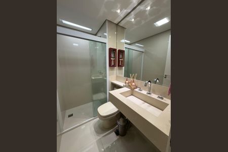 Apartamento à venda com 76m², 2 quartos e 2 vagas Apartamento à venda com 76m², 2 quartos e 2 vagasBanheiro