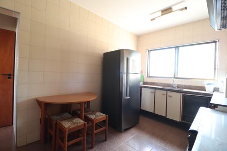 Apartamento para alugar com 170m², 3 quartos e 2 vagasCozinha