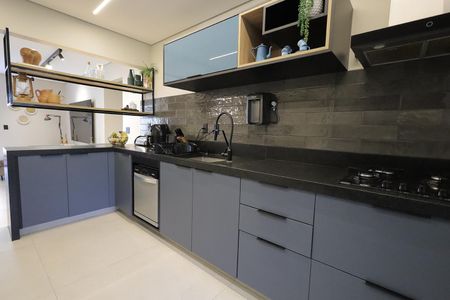 Apartamento à venda com 130m², 4 quartos e 2 vagas Apartamento à venda com 130m², 4 quartos e 2 vagasCozinha