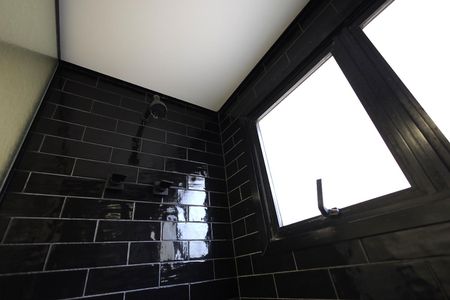 Apartamento à venda com 130m², 4 quartos e 2 vagas Apartamento à venda com 130m², 4 quartos e 2 vagasBanheiro Suíte