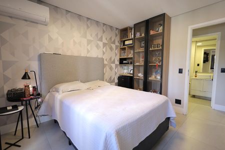 Apartamento à venda com 130m², 4 quartos e 2 vagas Apartamento à venda com 130m², 4 quartos e 2 vagasQuarto Suíte