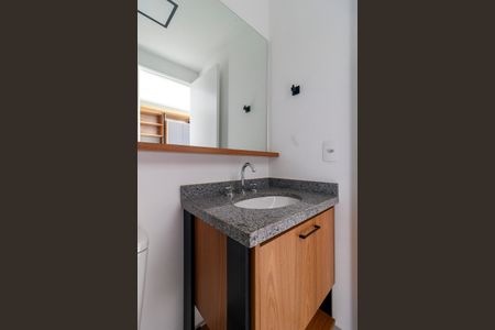 Studio para alugar com 24m², 0 quarto e sem vaga Studio para alugar com 24m², 0 quarto e sem vagaBanheiro Social
