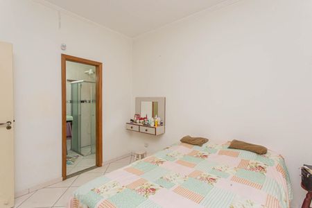 Casa à venda com 152m², 3 quartos e 3 vagasSuíte