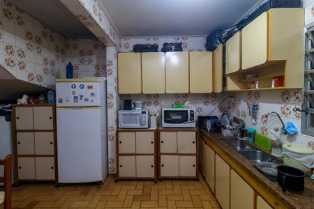 Casa à venda com 130m², 3 quartos e sem vaga Casa à venda com 130m², 3 quartos e sem vagaCozinha