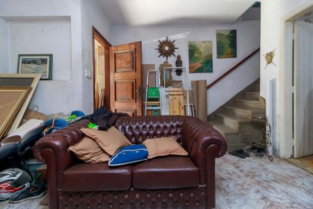 Casa à venda com 130m², 3 quartos e sem vaga Casa à venda com 130m², 3 quartos e sem vagaSala