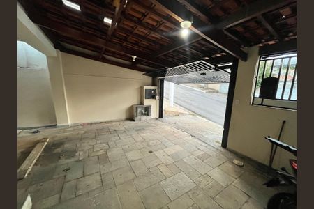 Casa à venda com 289m², 6 quartos e 2 vagasGaragem