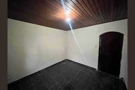 Casa à venda com 289m², 6 quartos e 2 vagasQuarto 2
