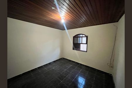 Casa à venda com 289m², 6 quartos e 2 vagasQuarto 2
