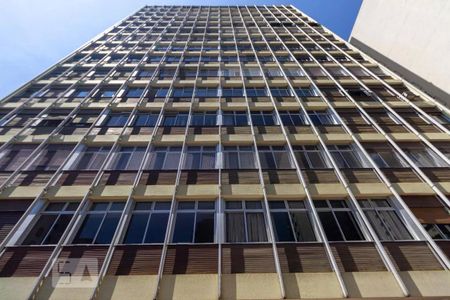Apartamento para alugar com 172m², 2 quartos e 1 vaga Apartamento para alugar com 172m², 2 quartos e 1 vagaFachada