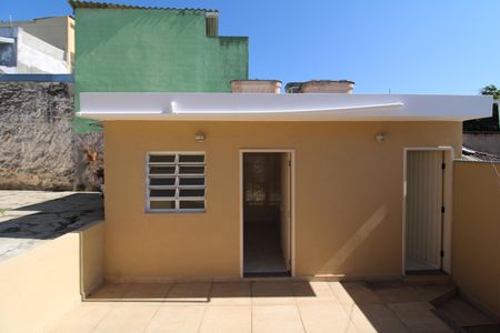 Casa à venda com 210m², 3 quartos e 4 vagasQuintal
