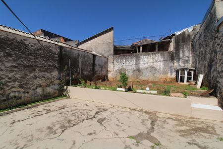 Casa à venda com 210m², 3 quartos e 4 vagasQuintal