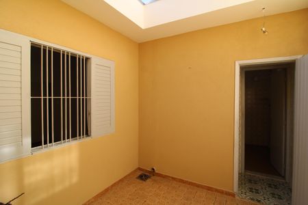 Casa à venda com 210m², 3 quartos e 4 vagasÁrea de Serviço