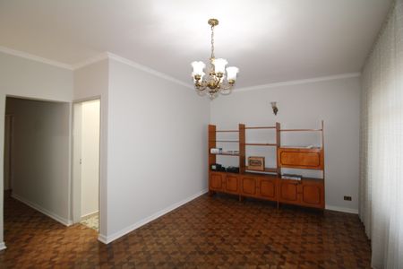 Casa à venda com 210m², 3 quartos e 4 vagasSala