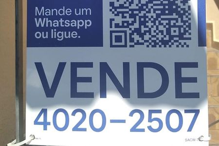 Casa à venda com 210m², 3 quartos e 4 vagas Casa à venda com 210m², 3 quartos e 4 vagasPlaca