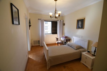 Apartamento para alugar com 221m², 5 quartos e 2 vagasSuíte 2