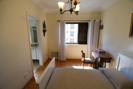 Apartamento para alugar com 221m², 5 quartos e 2 vagasSuíte 2