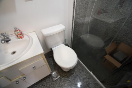 Apartamento para alugar com 221m², 5 quartos e 2 vagasBanheiro de serviço